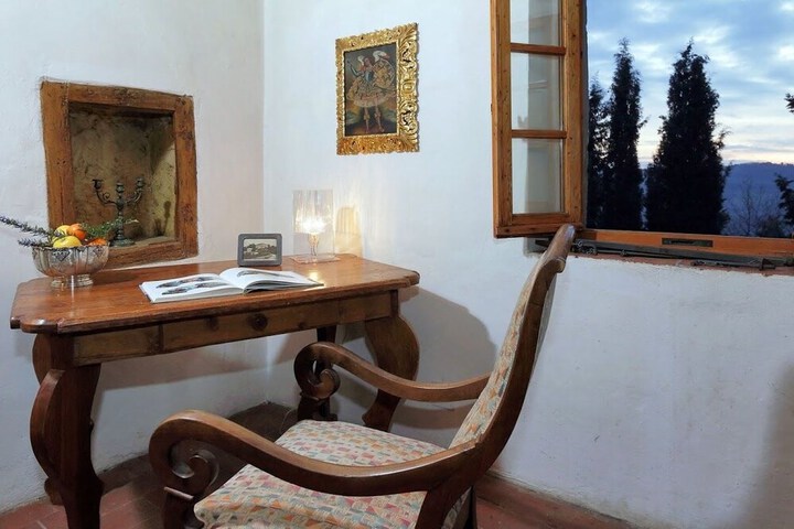 Room 46 of 94