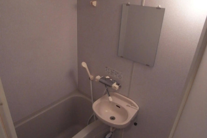 Photo 8