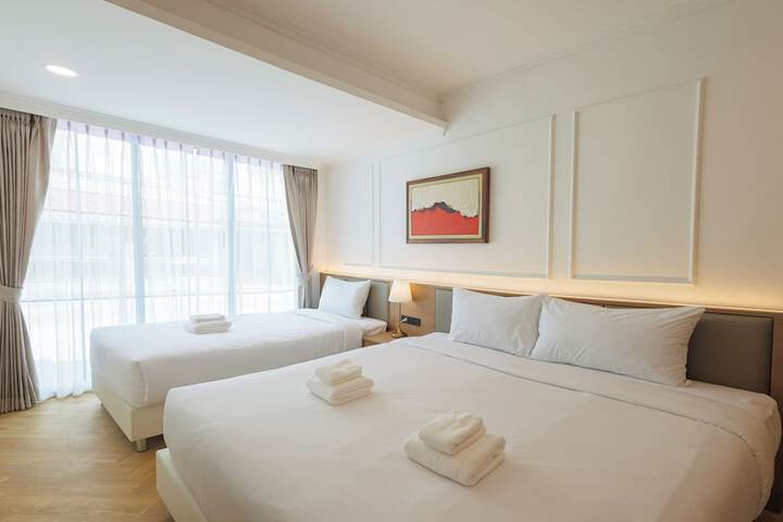 Room 28 of 54