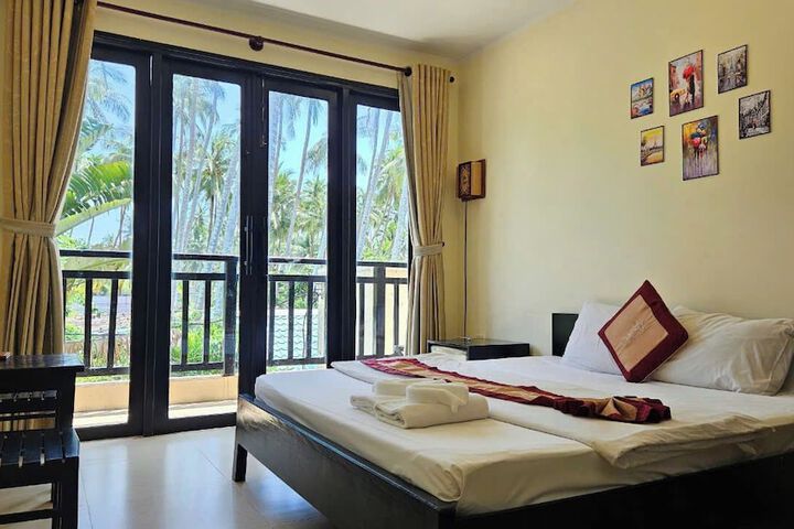 Room 15 of 22