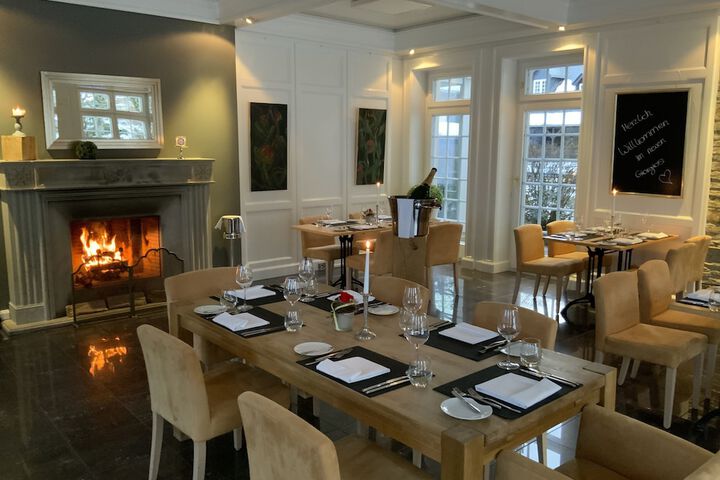 Dining 59 of 89