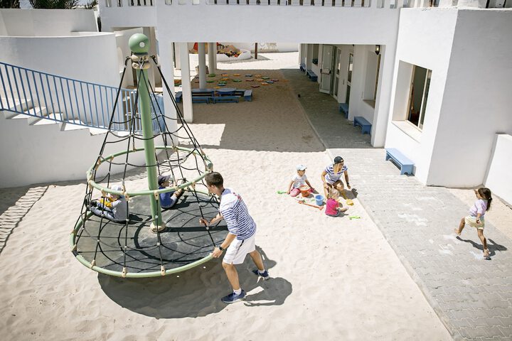 Childrens Activities 66 of 132