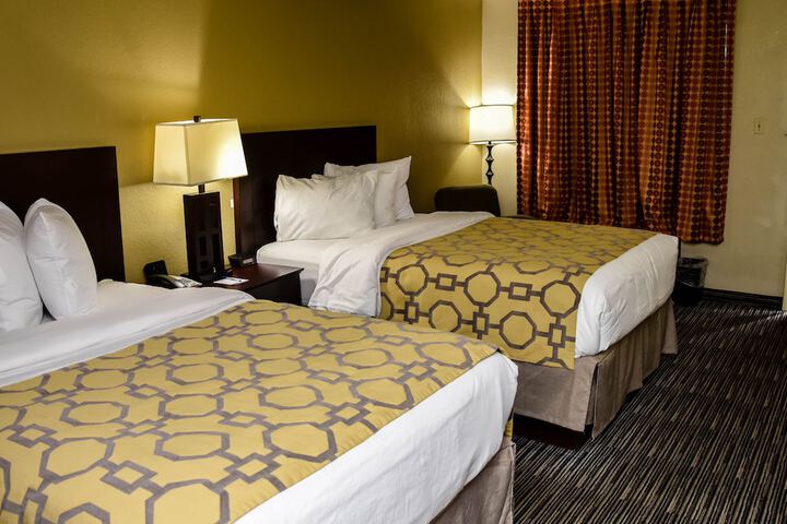 2 Double Beds (5 of 18)