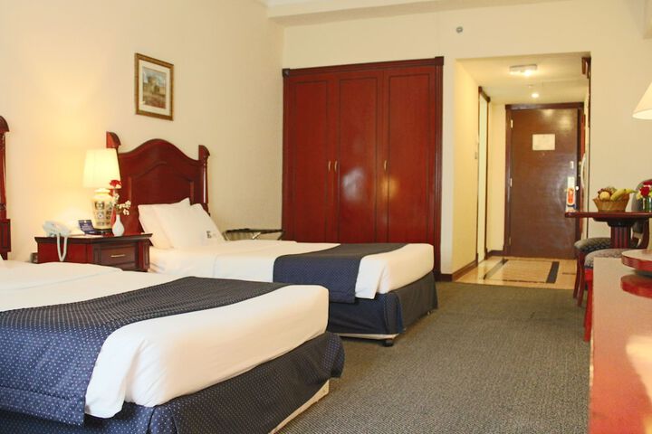 Room 6 of 21