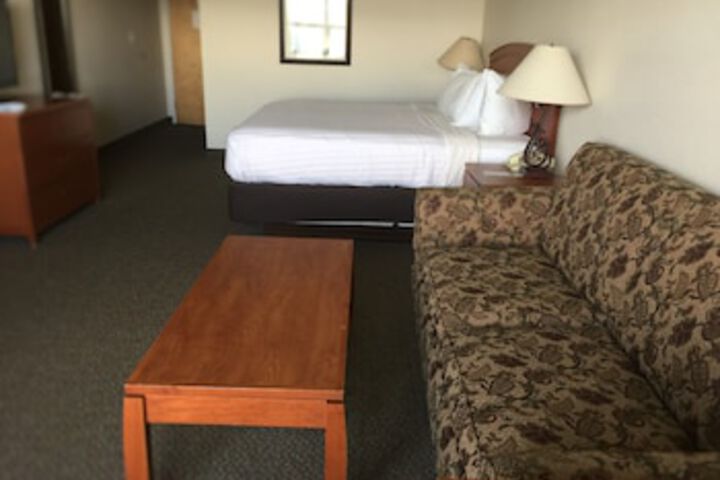 Room 22 of 210