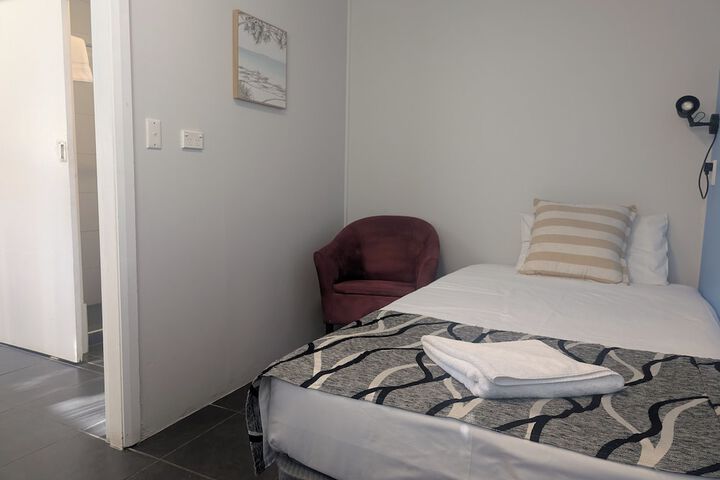 Room 19 of 40