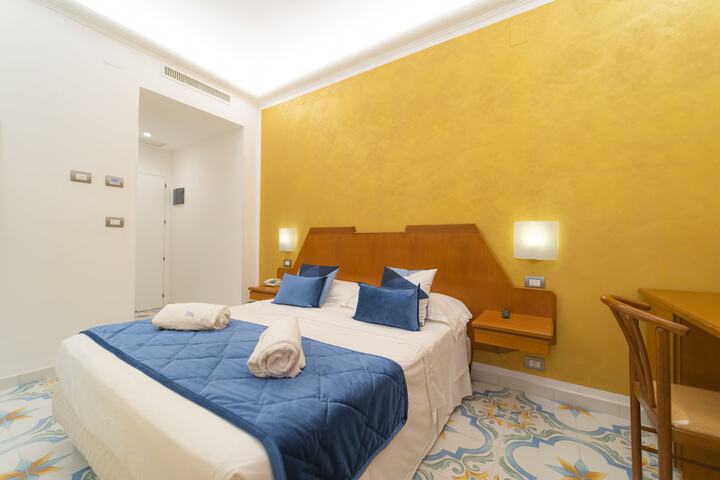 Room 21 of 58
