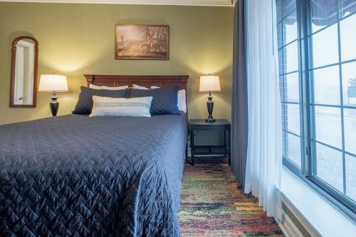Room 108 of 251