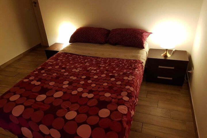 Room 4 of 49