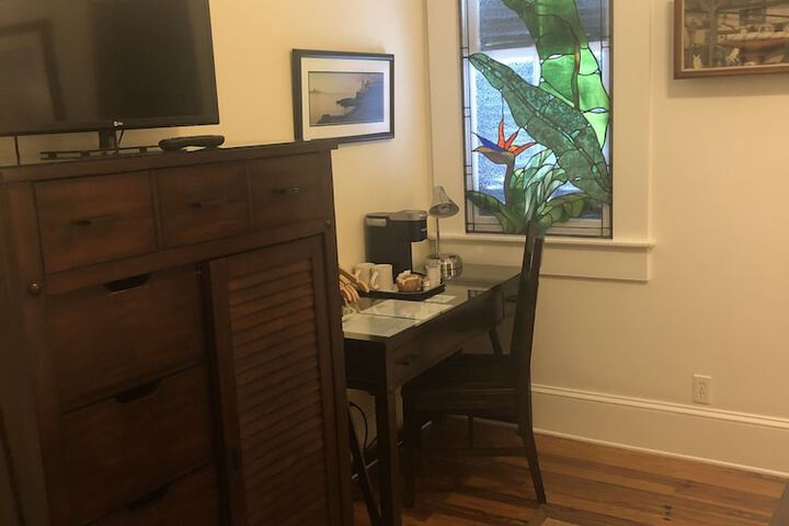 Room 14 of 60