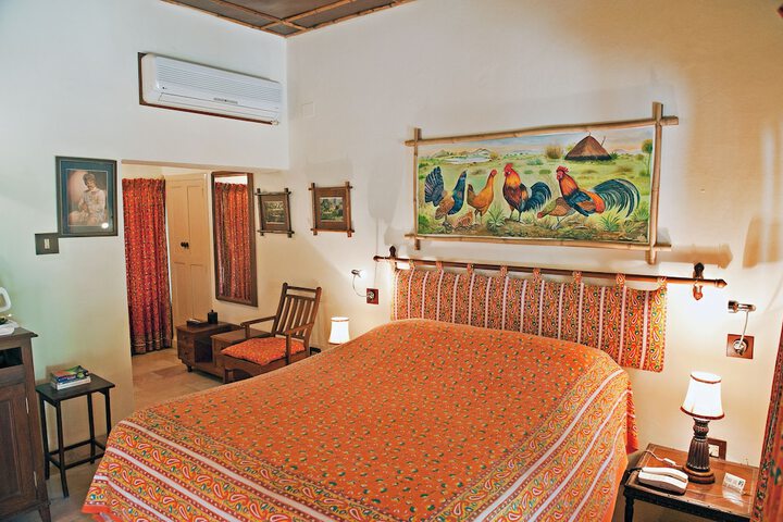 Room 3 of 28