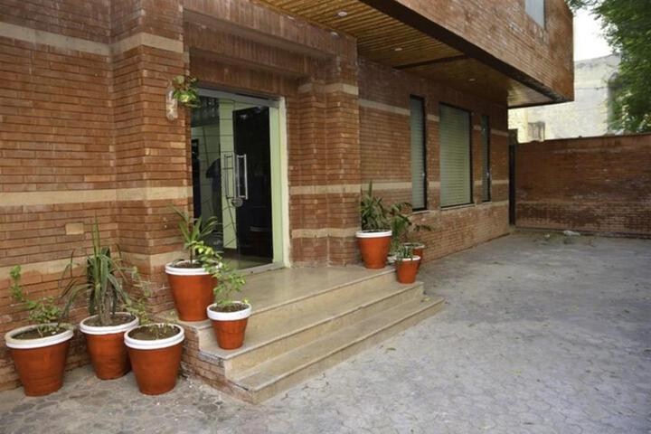 Hotel Luxury Palace