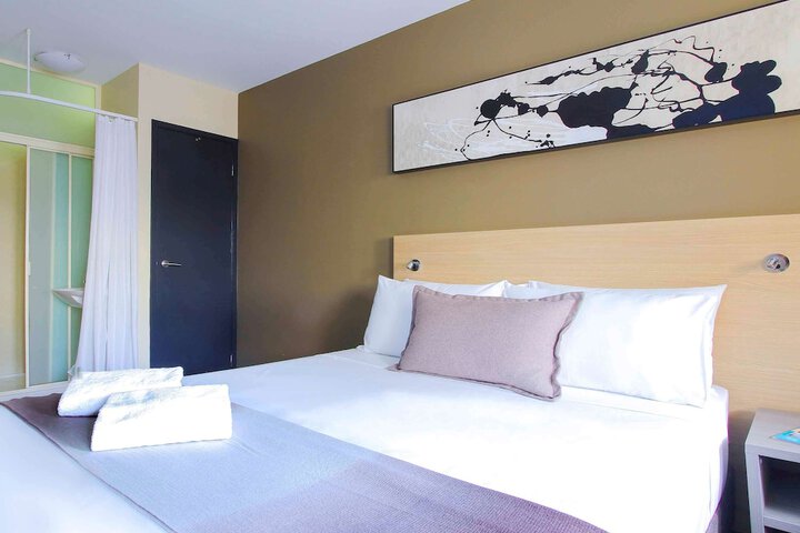 Room 20 of 38