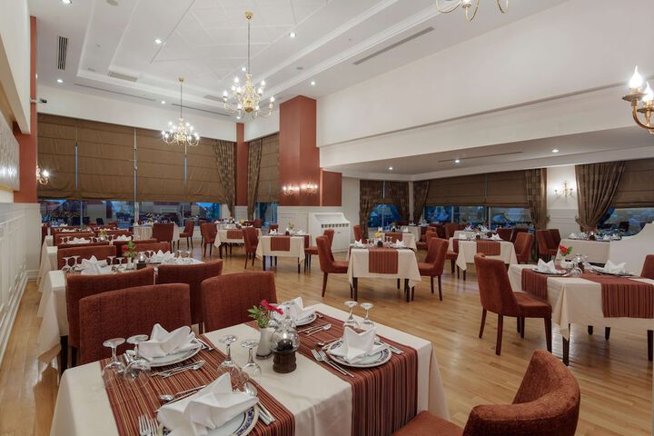 Dining 94 of 121