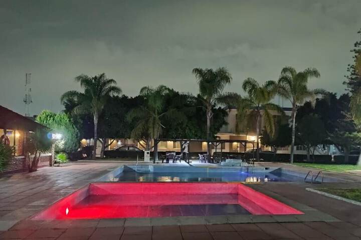 Pool 10 of 20
