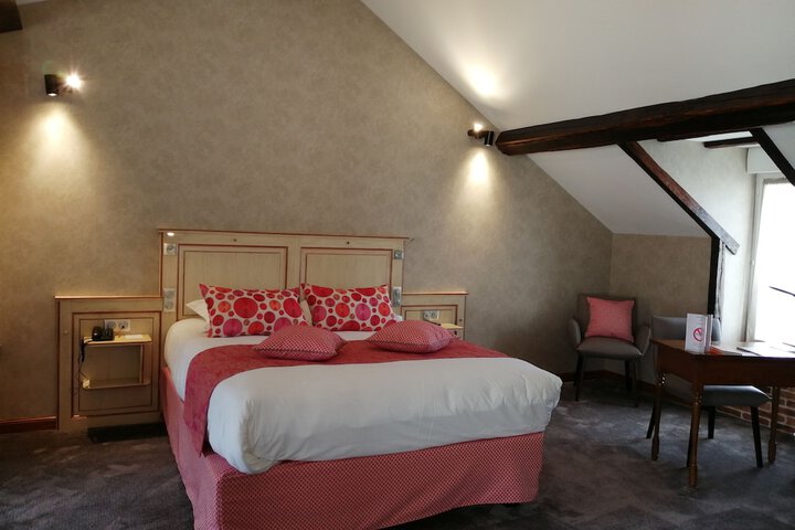 Room 5 of 42