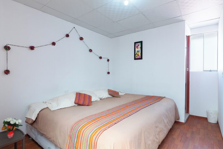 Room 17 of 34