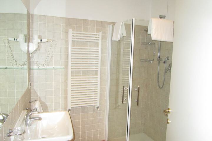 Bath Photo