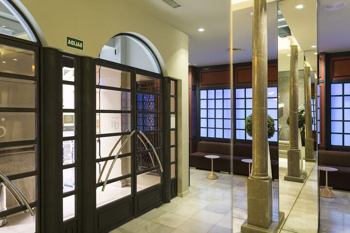 Lobby Photos