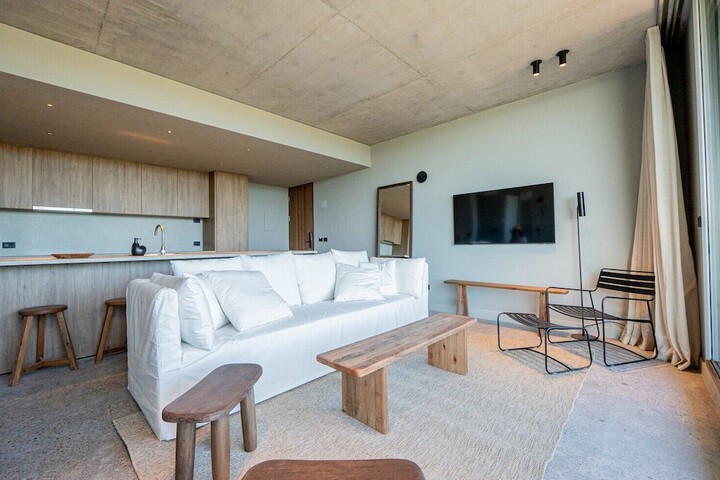 Room 45 of 67