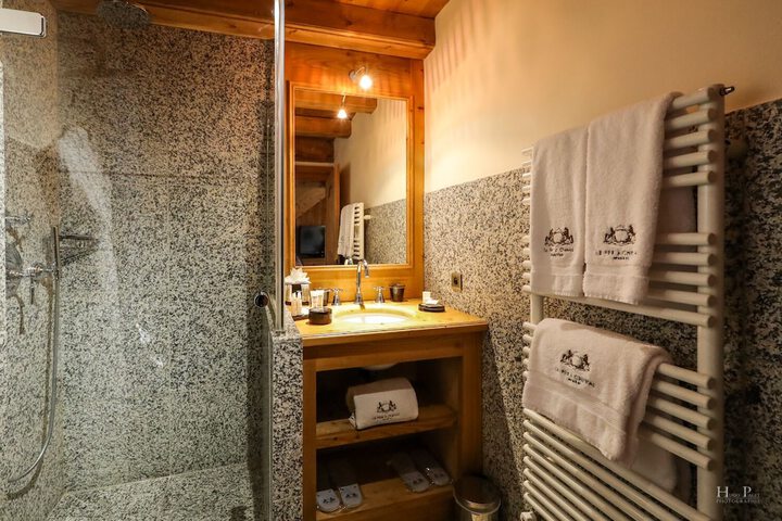 Room 58 of 90