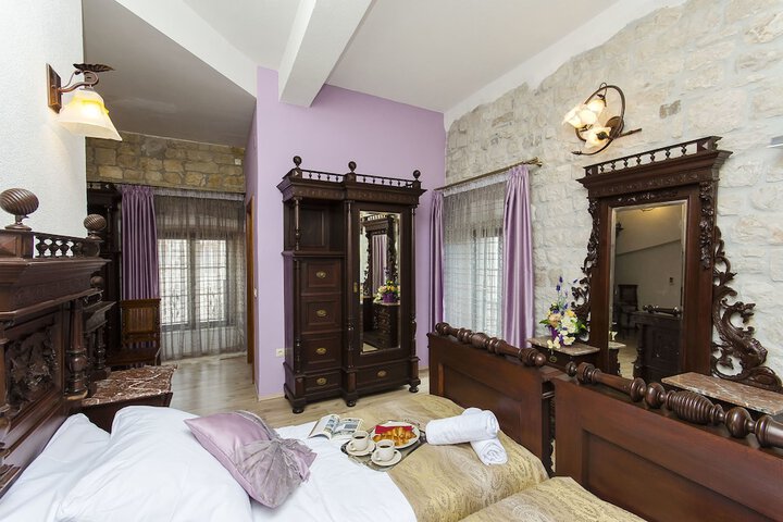 Room 26 of 109