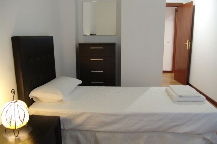 Room 4 of 30