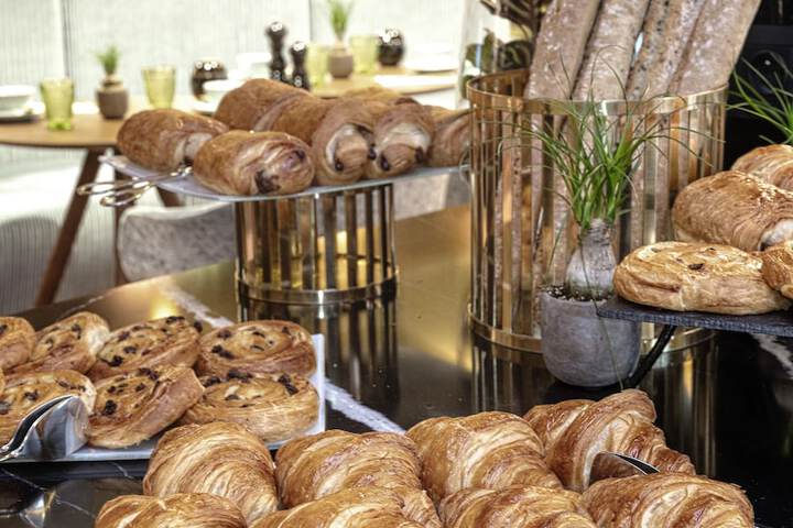 Breakfast/Coffee Service 106 of 129