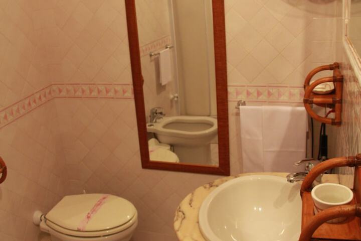 Room 30 of 40