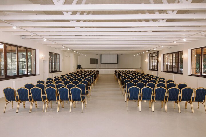 Business Center 96 of 135