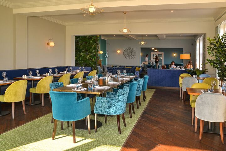 Dining 56 of 117