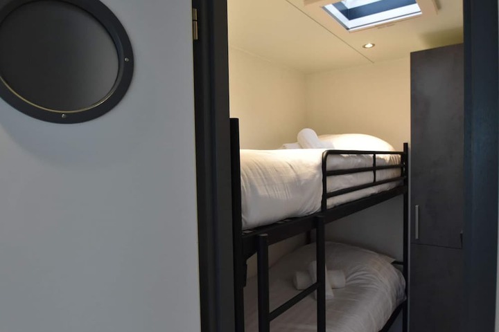 Room 5 of 29