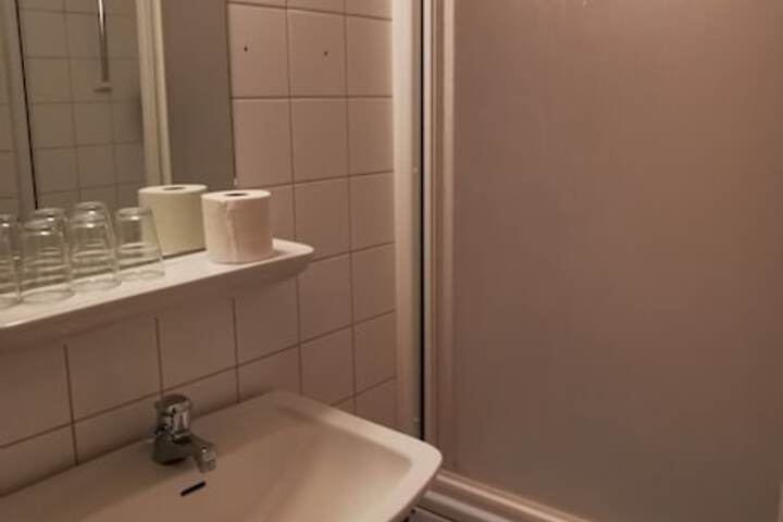 Room 26 of 50