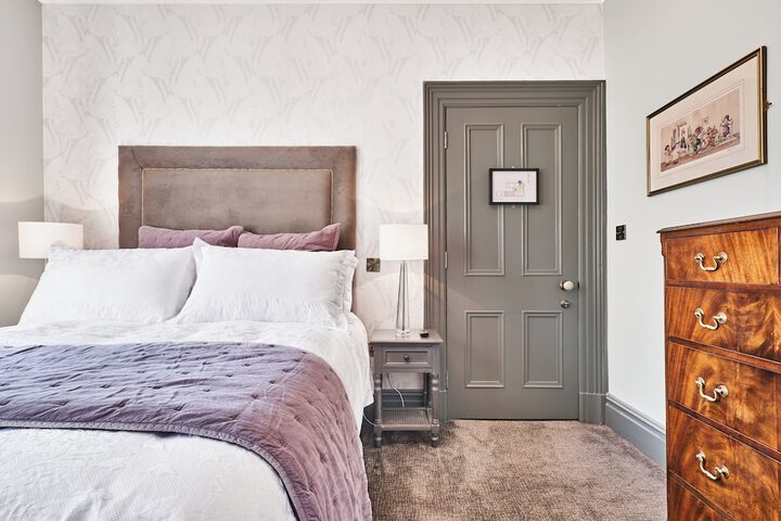Room 14 of 29