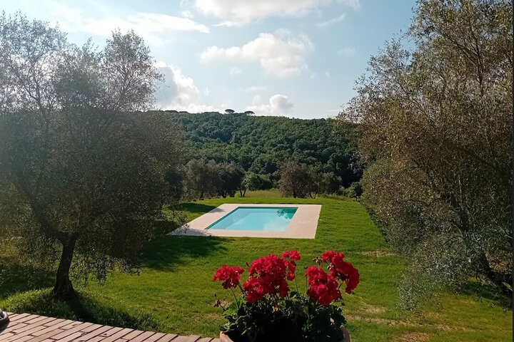 Hotel with Pool