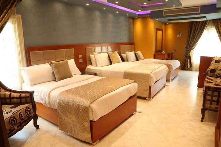 Room 35 of 59