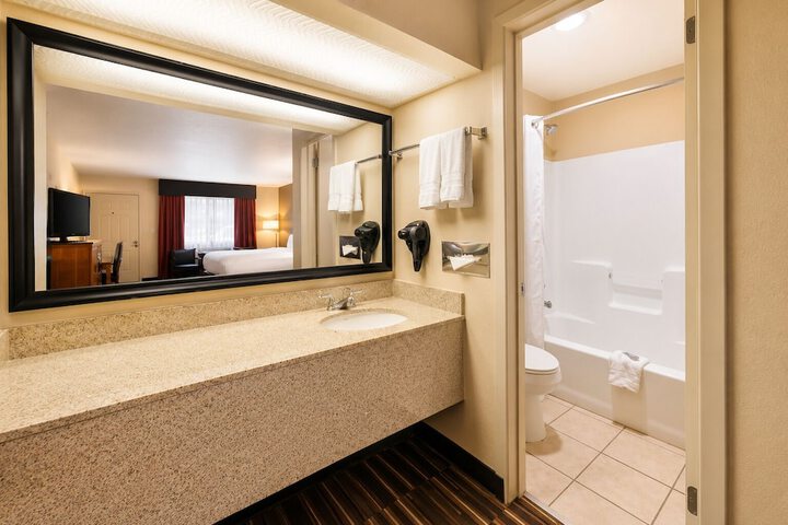 Clean Restrooms