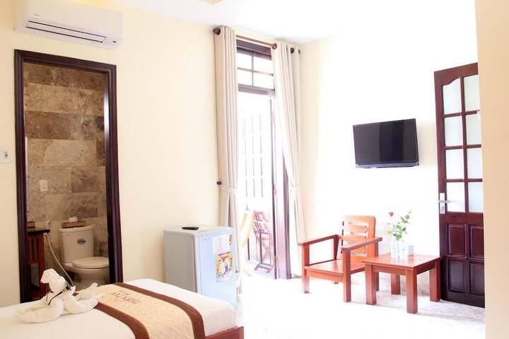 Room 8 of 29