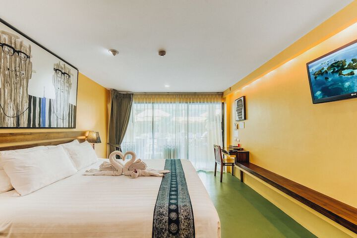 Room 3 of 129