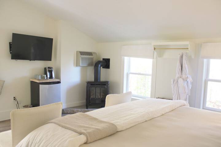 Room 12 of 51