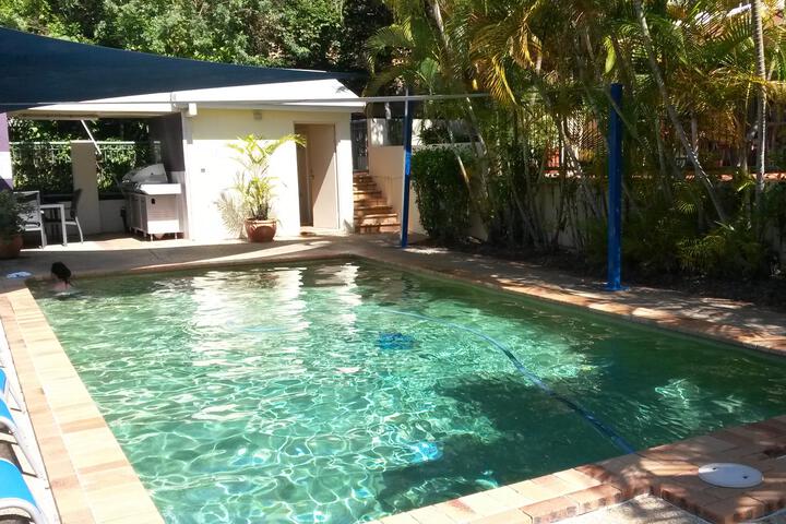 Pool 5 of 5