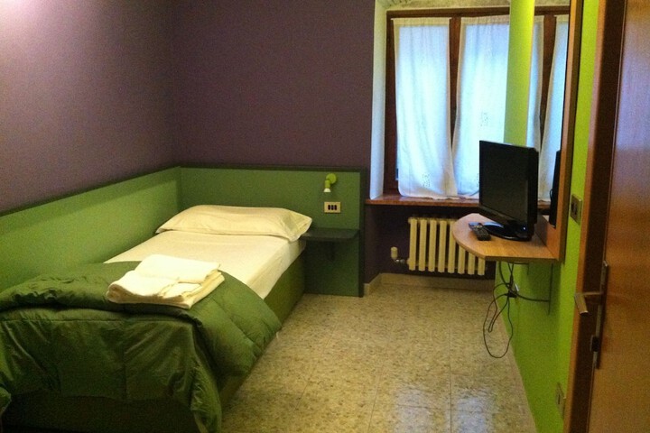 Room 8 of 51