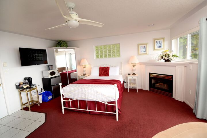 Room 13 of 78