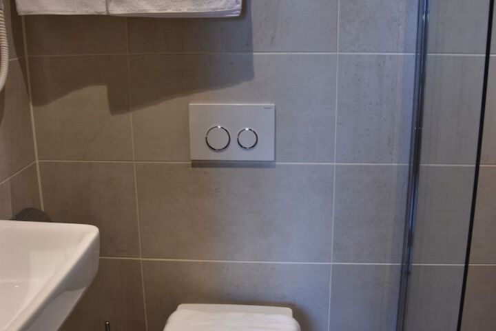 Clean Restrooms