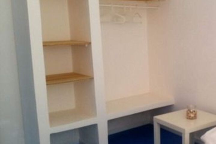 Room 14 of 33