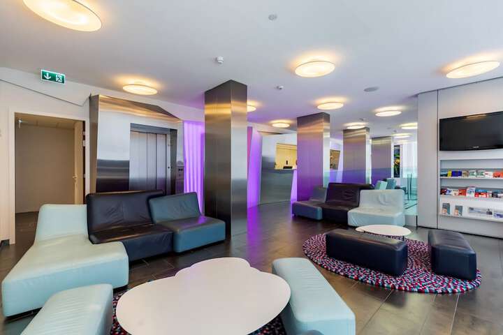 Hotel Interior 4 of 31