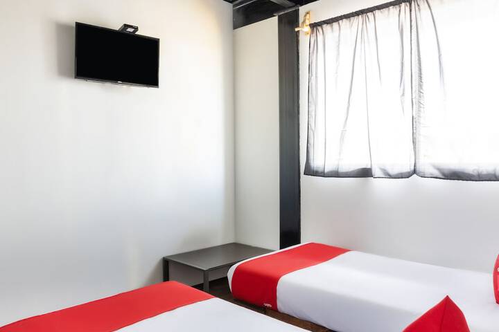 Room 8 of 30