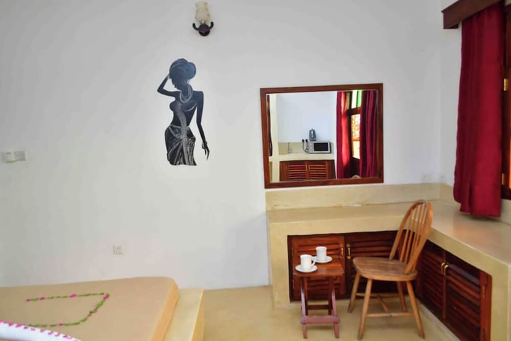 Room 15 of 35