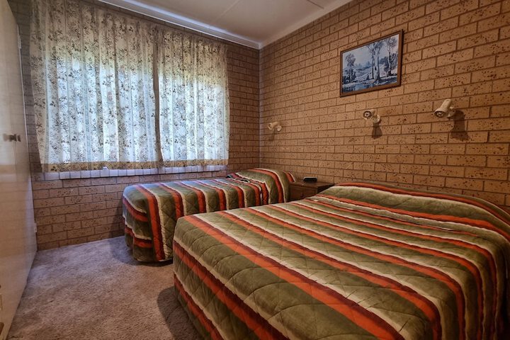 Room 11 of 35