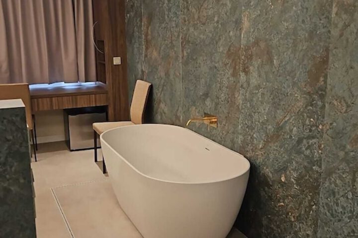 Bath Photo